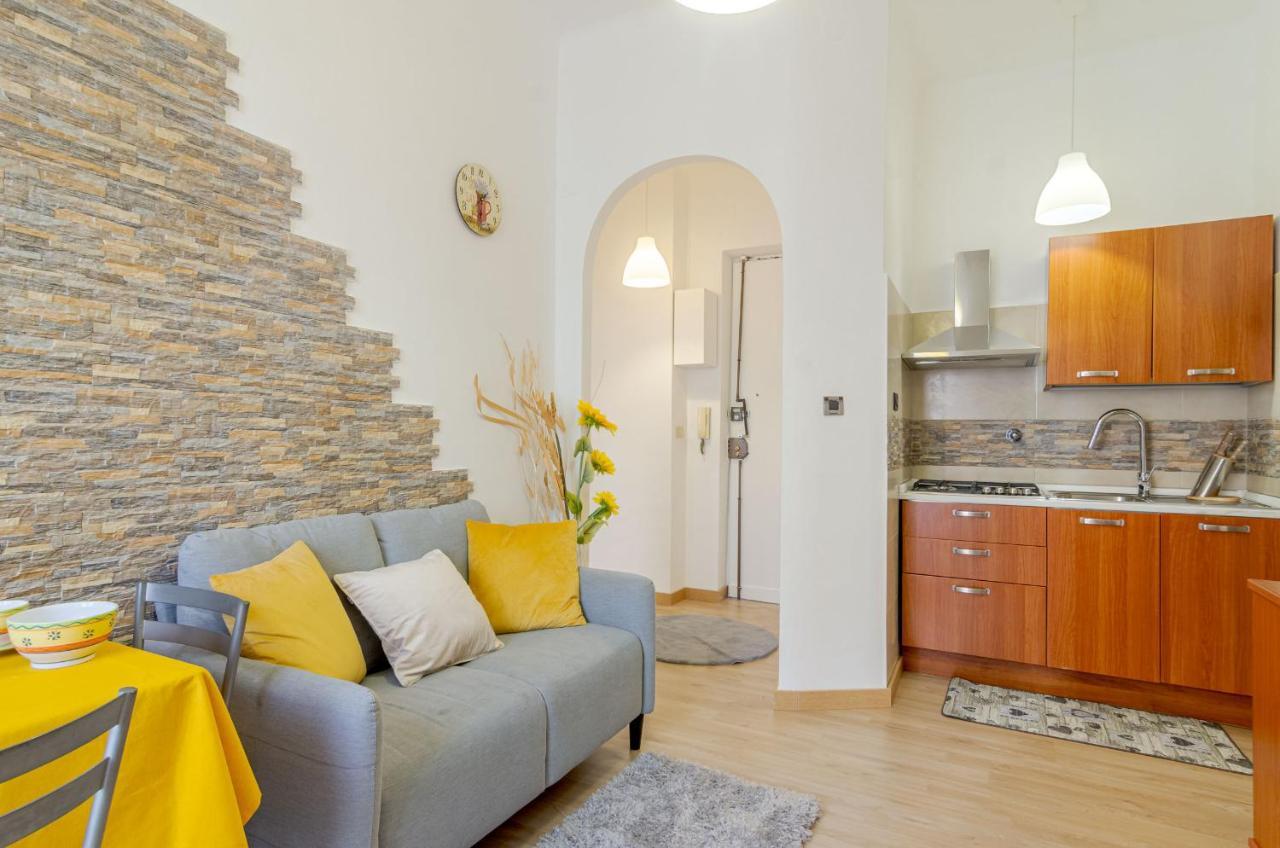 Cenisia District : Bright Sunflower Mini Flat Турин Экстерьер фото